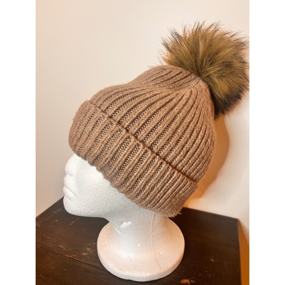 Anthropologie Norla Canada Tan Brown Ribbed Knit Beanie Faux Fur Pom Winter Hat